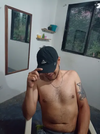 OnlyFans cuenta a18chico_malo header 2