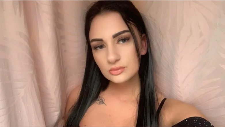 OnlyFans cuenta dorinkastorm header 2