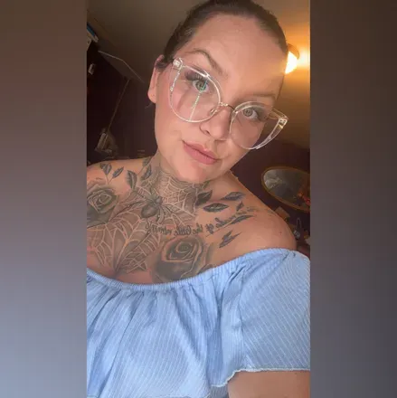 OnlyFans cuenta cravekiki avatar 1