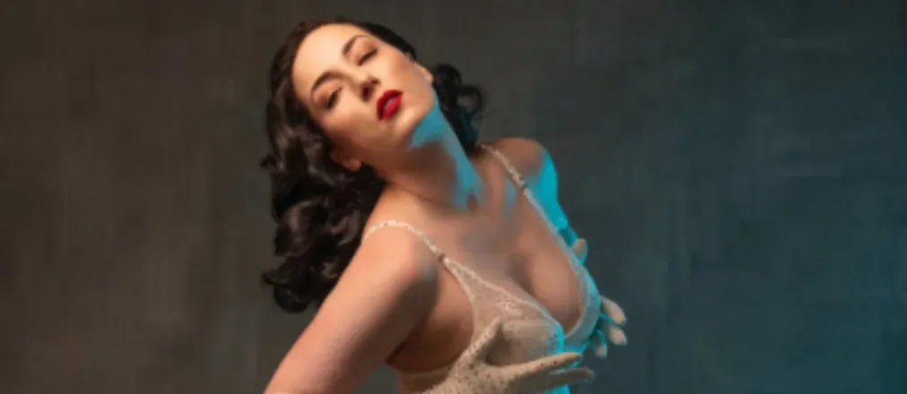 OnlyFans cuenta margauxroyale header 2