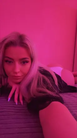 OnlyFans cuenta andreeamiha49 header 2