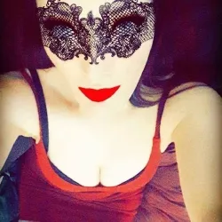 OnlyFans account  xox_tori avatar 1