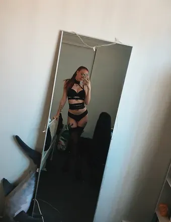 OnlyFans account  gingerninga header 2