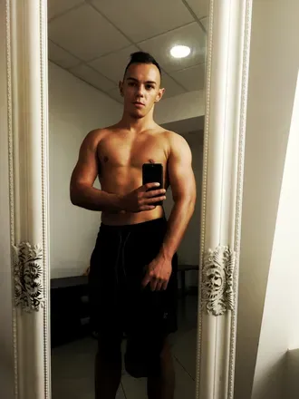 OnlyFans cuenta jflo194 avatar 1