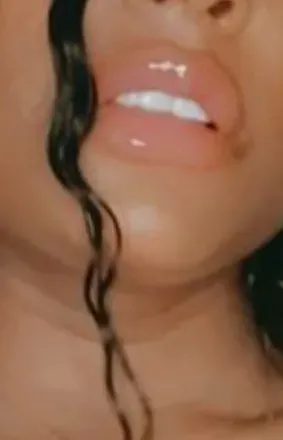 OnlyFans account  kissesandwishes avatar 1