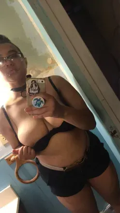 OnlyFans cuenta lovelylittlesubbie avatar 1