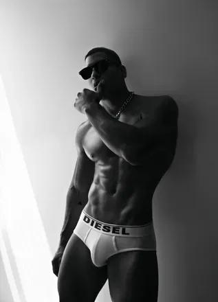 OnlyFans account  essebasfit avatar 1