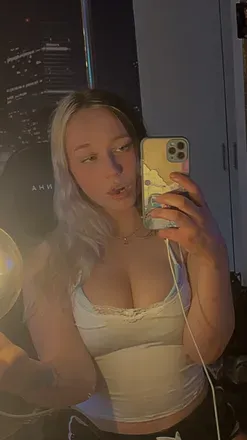 OnlyFans cuenta xbabygirl-isabellax avatar 1