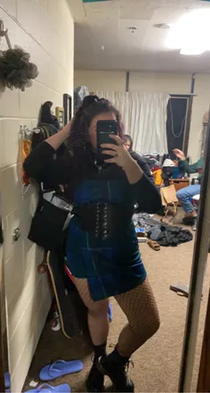 OnlyFans account  body-posi-baddie header 2