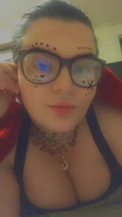 OnlyFans cuenta itsbeeshawty header 2