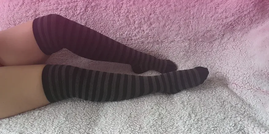 OnlyFans cuenta minifeet_love header 2