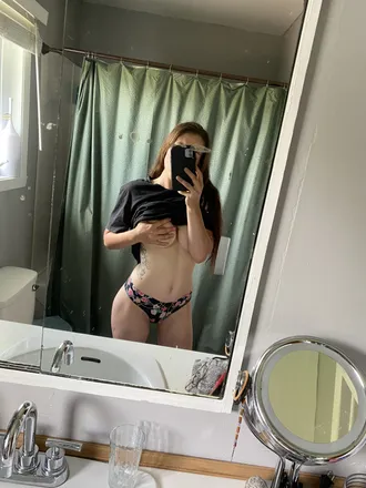 OnlyFans cuenta call.me.aliice header 2