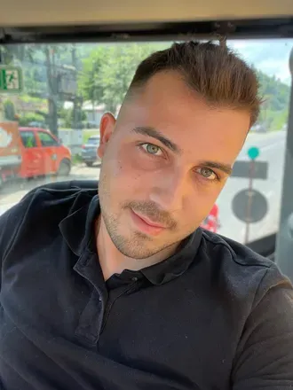 OnlyFans cuenta andreimihai452 avatar 1