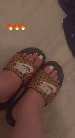 OnlyFans cuenta ameliaskye25 header 2