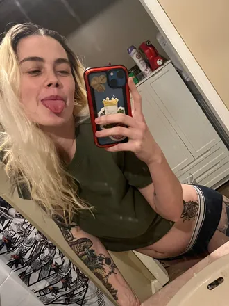 OnlyFans cuenta kychick95 header 2