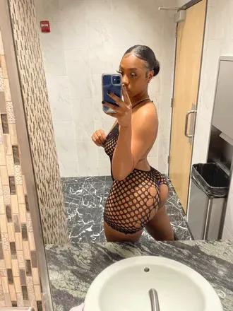 OnlyFans cuenta allhailsolana avatar 1