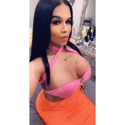 OnlyFans cuenta iamsexytsindia avatar 1