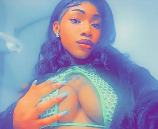 OnlyFans cuenta simplymulanii avatar 1