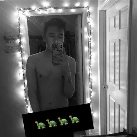 OnlyFans cuenta ishowernaked25 avatar 1