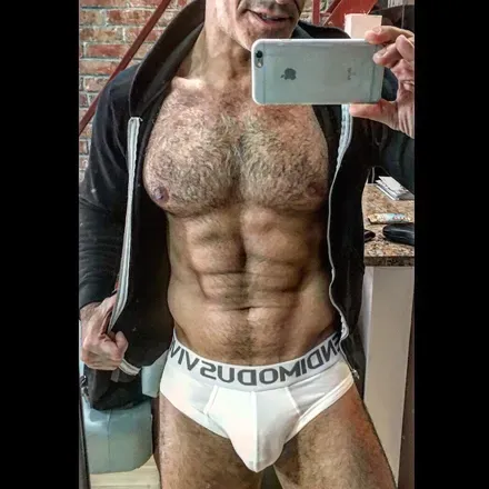 OnlyFans cuenta briefsandmoremodel avatar 1