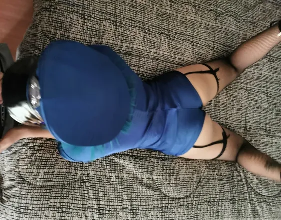 OnlyFans cuenta c.bella_28 header 2