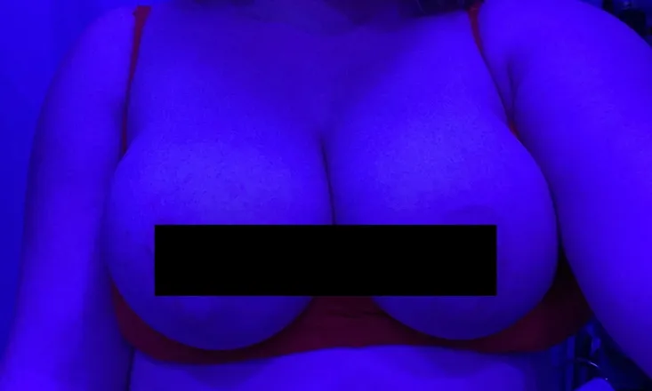 OnlyFans cuenta jewellbabyxoxo header 2