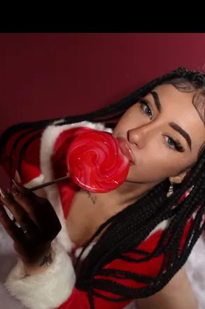 OnlyFans cuenta alicecamelia header 2