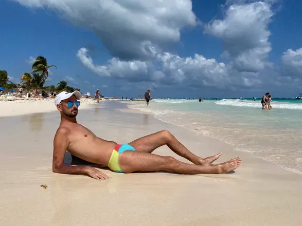 OnlyFans cuenta redcurry header 2