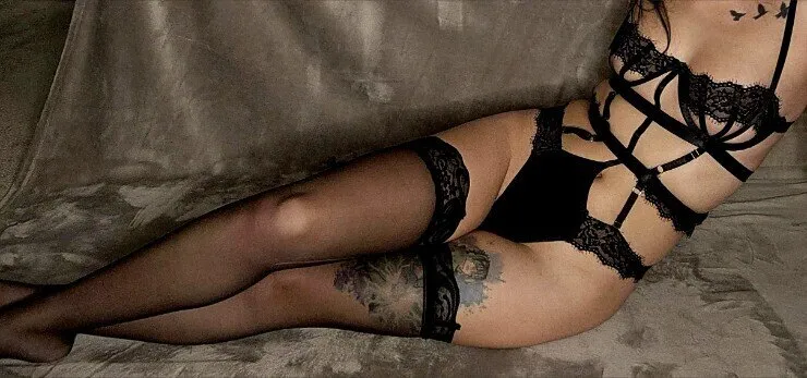 OnlyFans cuenta xoanimegurl header 2