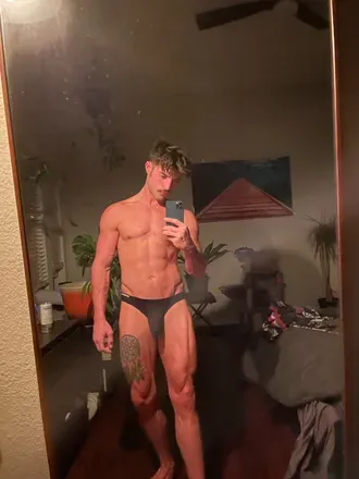 OnlyFans cuenta yourboytoytx header 2