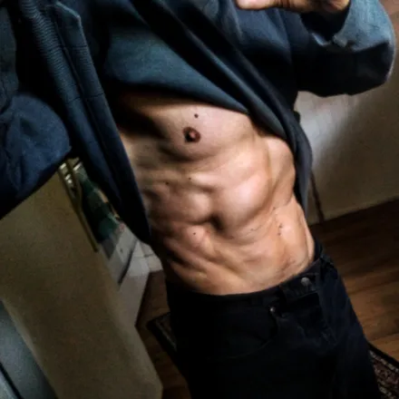 OnlyFans cuenta backyardgym header 2