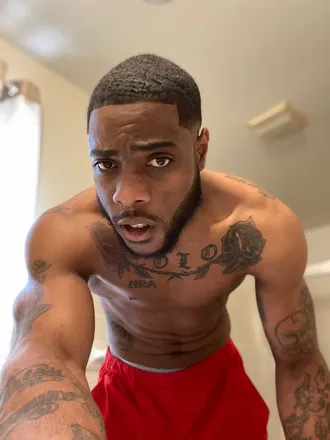 OnlyFans cuenta therealmr10 header 2