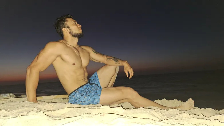 OnlyFans cuenta ozkr696 header 2