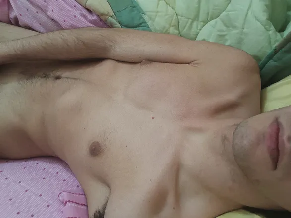OnlyFans account  red_bee header 2
