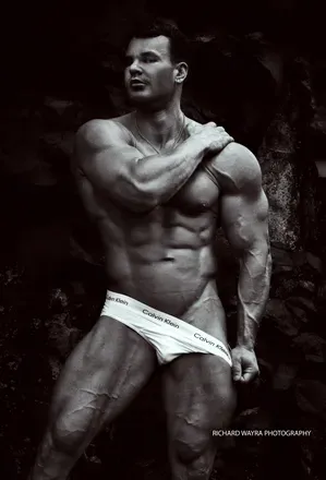 OnlyFans cuenta bobbybicepsxxx header 2