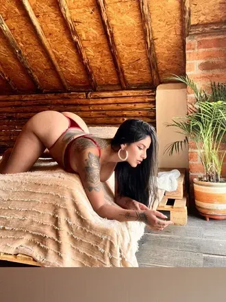 OnlyFans cuenta heyimnia header 2