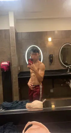 OnlyFans cuenta bi.closeted avatar 1