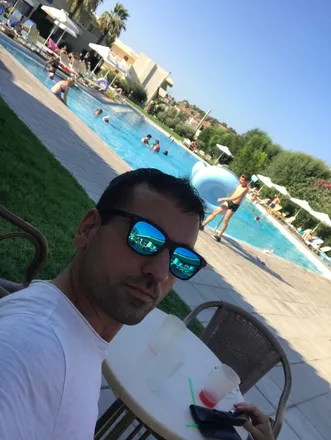 OnlyFans cuenta cris8x header 2