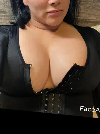 OnlyFans cuenta a_peaches_life header 2