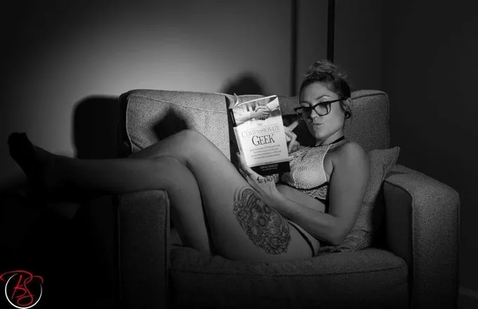 OnlyFans cuenta itsezrah header 2