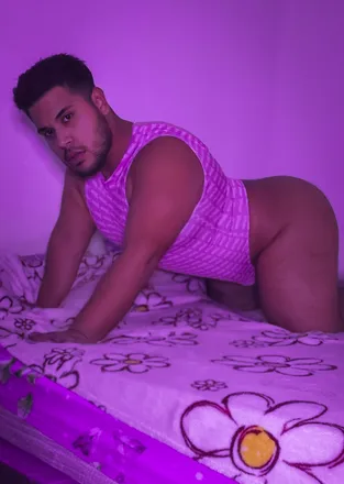 OnlyFans cuenta aaronflxme header 2