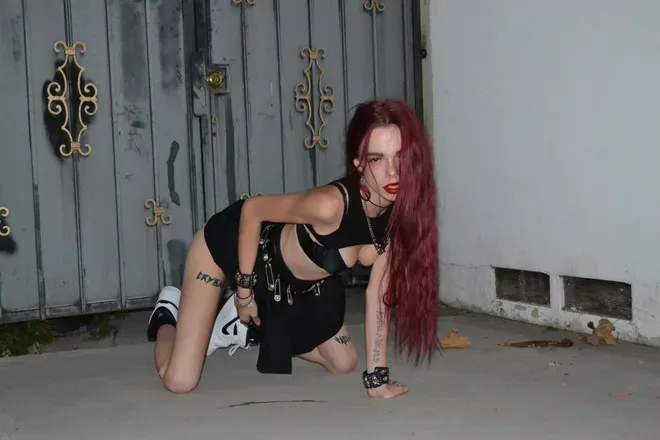 OnlyFans account  ember.rogue avatar 1