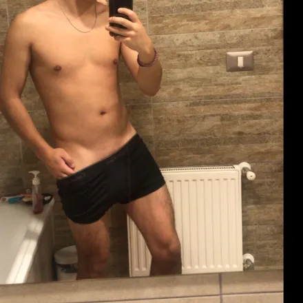 OnlyFans cuenta u245059908 header 2