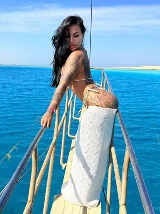 OnlyFans account  iuhasalexandra_free avatar 1