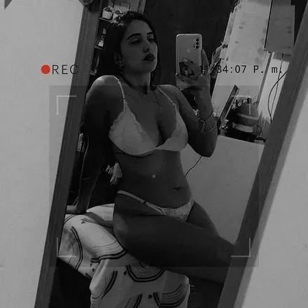 OnlyFans account  bbcarolinee avatar 1