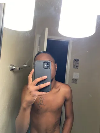 OnlyFans cuenta chitownbby95 header 2