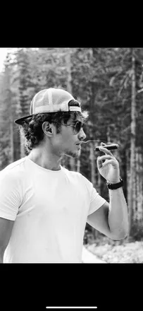 OnlyFans account  durstmane header 2