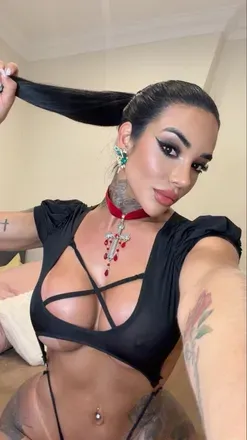 OnlyFans cuenta carolinemartins avatar 1