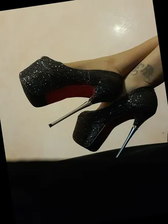OnlyFans cuenta mistress-brescia header 2
