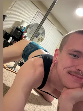 OnlyFans cuenta chaugnarfaun header 2